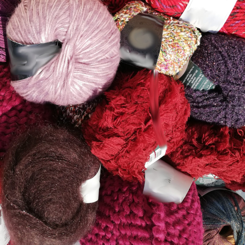 Strickwolle Assortiert 0.5kg